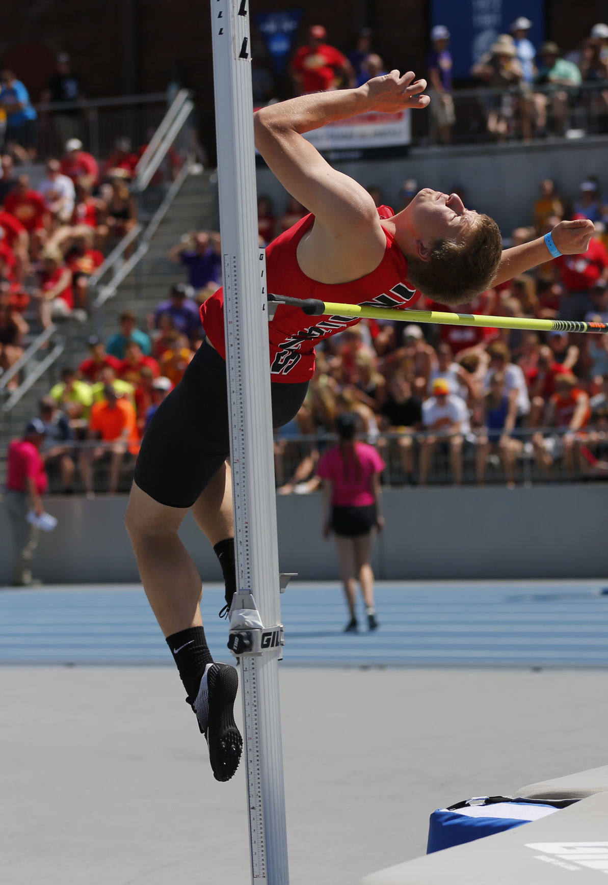 State Track Fri 30